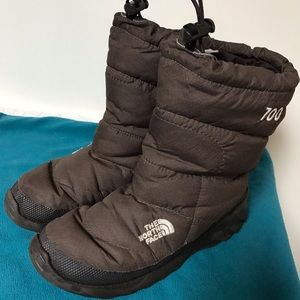 North Face Boots Women’s Size 8